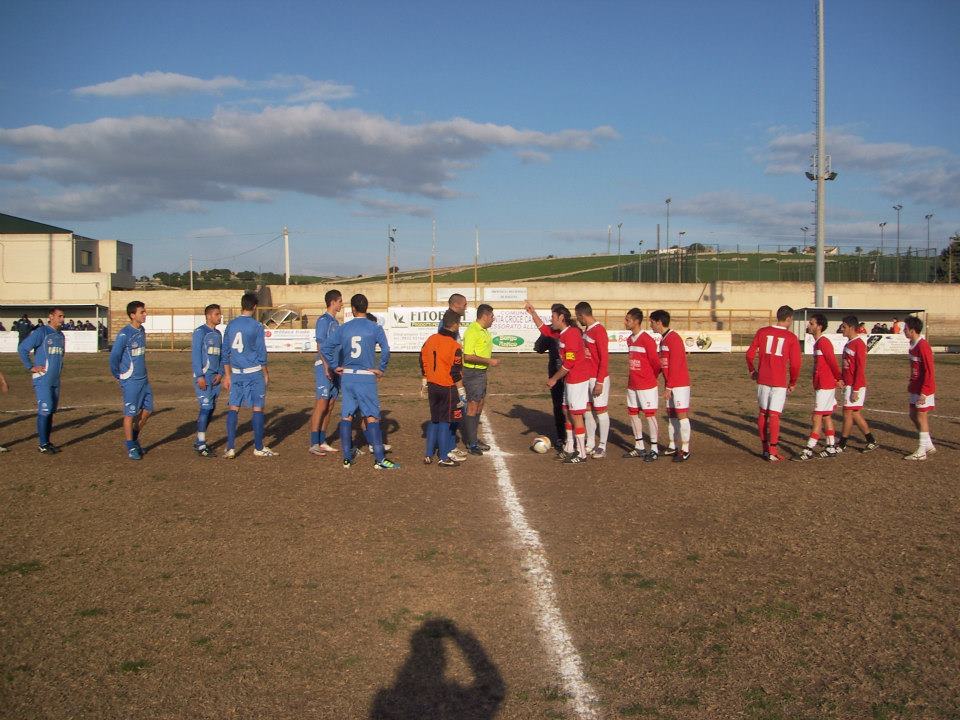  Il derby cittadino di fine anno non fa vittime: finisce 1-1 fra Santa Croce e Nuova Kamarinense