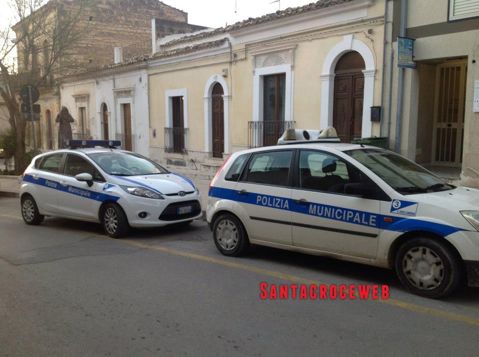  L’auto della polizia municipale usata per scopi “non” di servizio: altra interrogazione di Puglisi