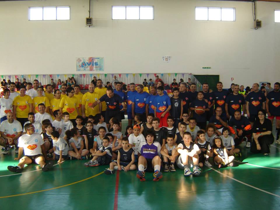  “Una scarica di vita”, i Carabinieri fanno l’en plein: vinti i tornei di basket e calcio a 5