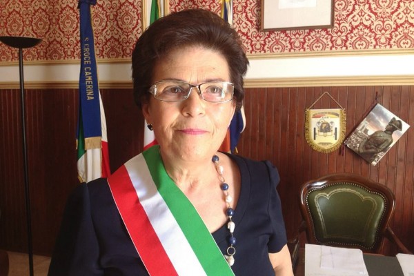  Il sindaco a difesa del peperone: “Qualità elevata, la smettano di screditarci”