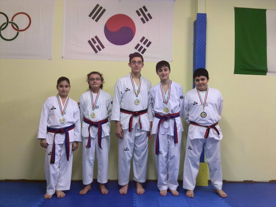  La Gs Taekwondo conquista cinque medaglie ad Avola nel campionato cadetti A di combattimento