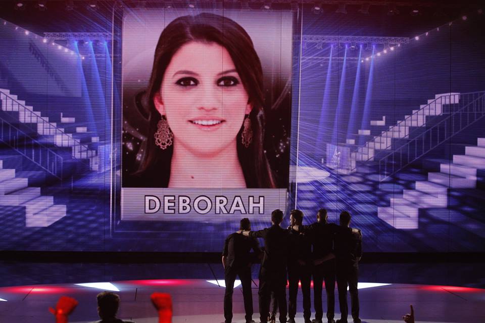  La ragusana Deborah Iurato trionfa nella finale di “Amici 2014″. Festa anche in piazza San Giovanni