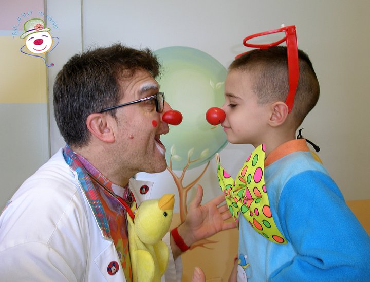  Il successo della clown-terapia nella guarigione dei bambini RUBRICA EDUCAZIONE E PEDAGOGIA