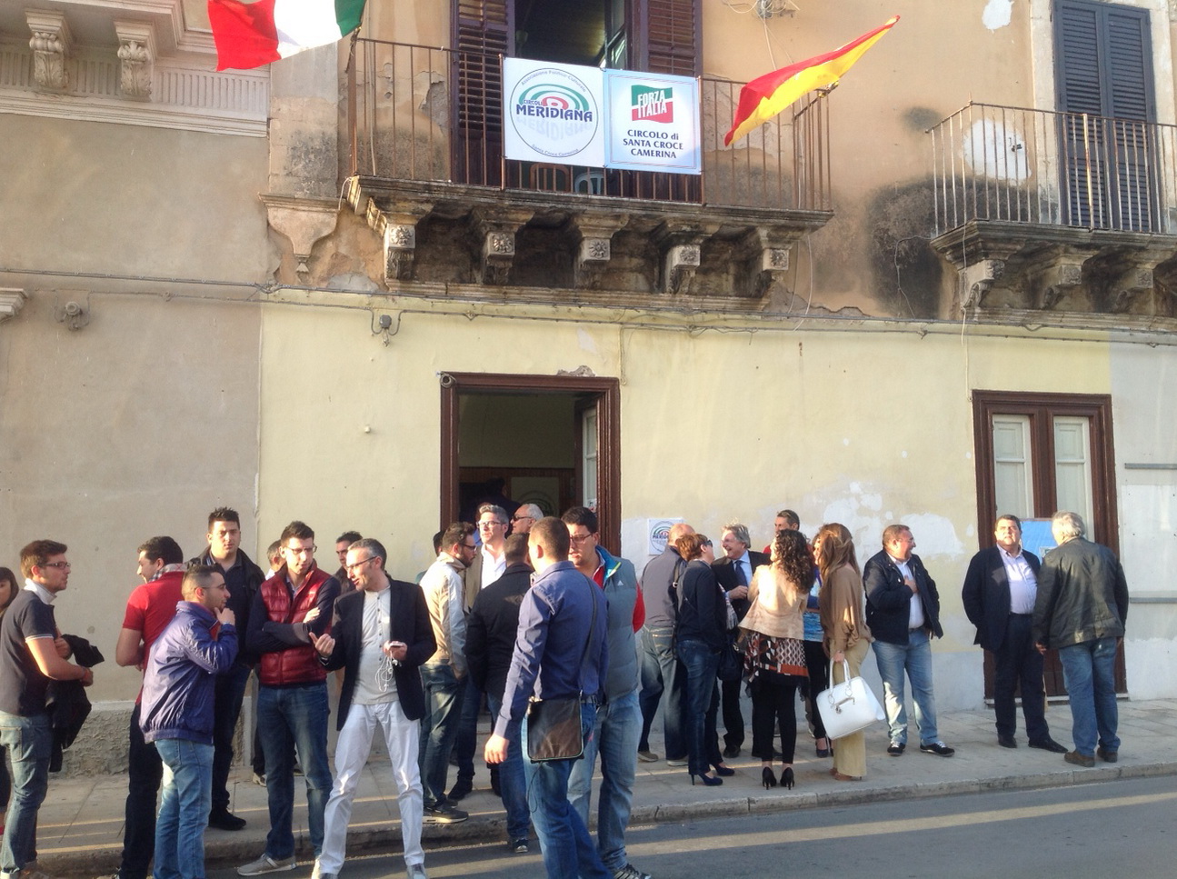  Inaugurato il circolo cittadino di Forza Italia: presenti l’onorevole Assenza e Nello Musumeci