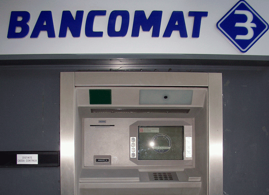  File alle Poste, bancomat fuori uso, furti negli appartamenti: l’estate nera è appena cominciata