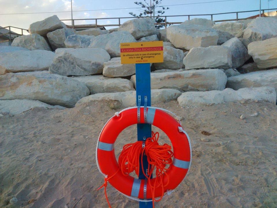  Caucana, paura in mare per sei bagnanti. Il Comitato: “Presidio di salvataggio in ogni spiaggia”