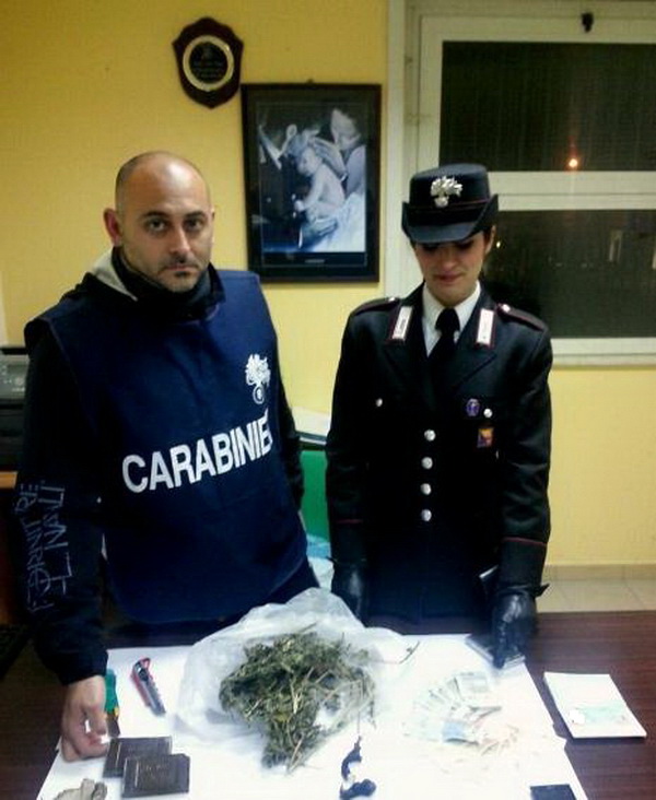  S.Croce supermarket della droga: arrestato albanese con cocaina e hashish