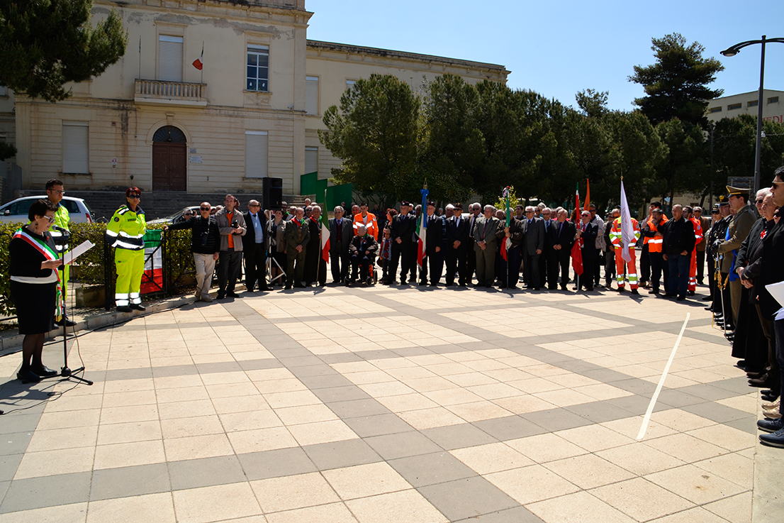  Celebrati i 70 anni della Liberazione: l’omaggio di S.Croce ai caduti FOTO E VIDEO