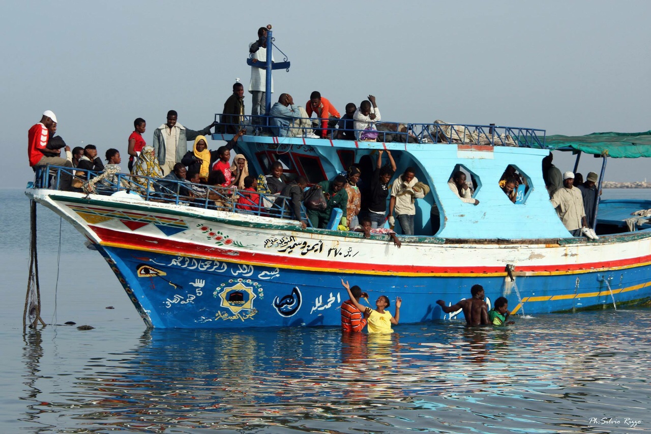  La vita a sud di Lampedusa: “I morti in mare? Ci ho fatto il callo”