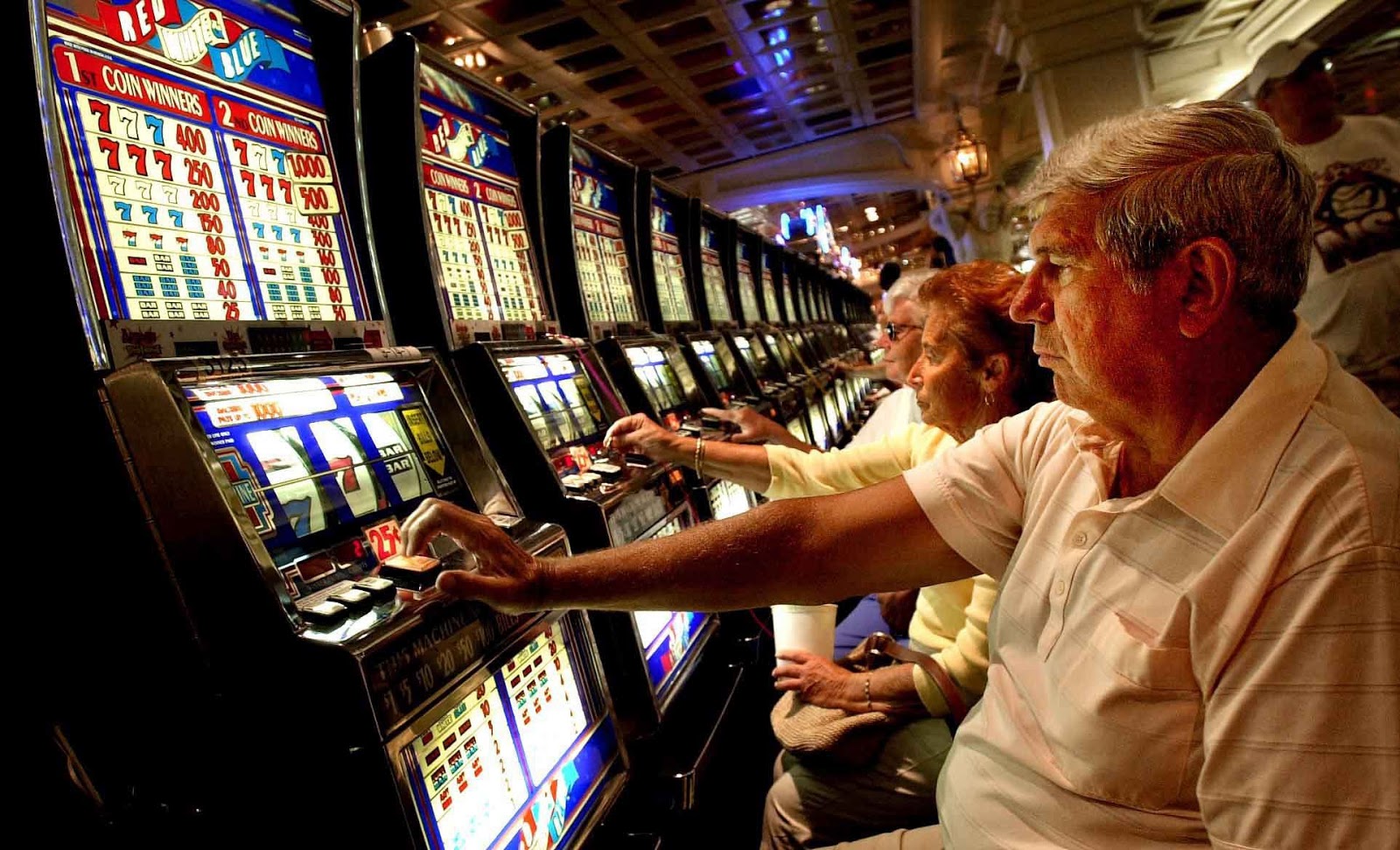  Gioco d’azzardo, una piaga sociale: 4500 persone malate in provincia