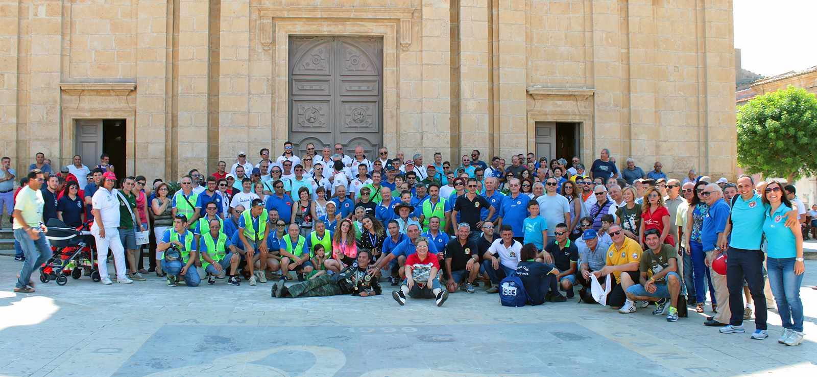  Il grande raduno del “Vespa Club Santa Croce Camerina”, in visita da Montalbano