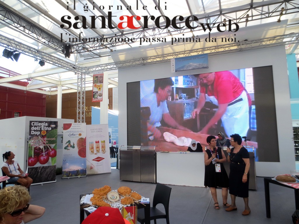  Il sindaco porta il pane di San Giuseppe a Expo insieme al nostro VIDEO