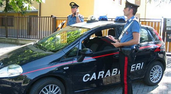  Marina di Ragusa – Proprietario entra in casa e vi trova un “inquilino” sconosciuto: intervengono i carabinieri