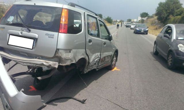  Ragusa – Incidente stradale sulla S.p. 25 Ragusa-Marina di Ragusa: due feriti ricoverati al Civile