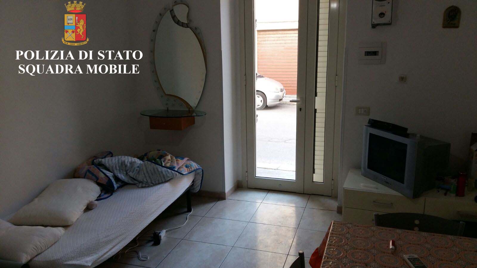 Donnalucata, smantellata casa a luci rosse dopo segnalazione dei vicini