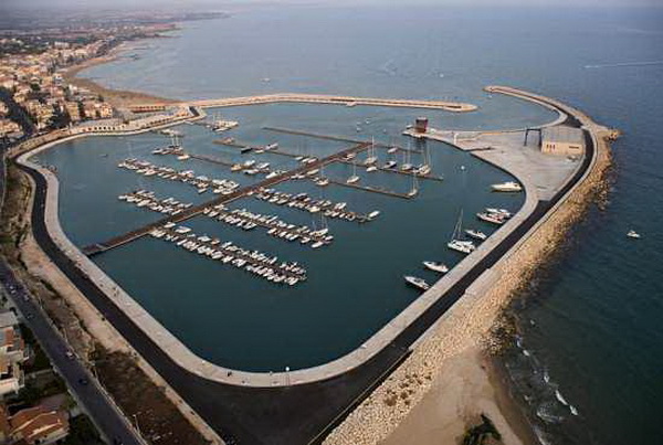  Ragusa – Sequestrata la società che gestisce il Porto Turistico di Marina di Ragusa