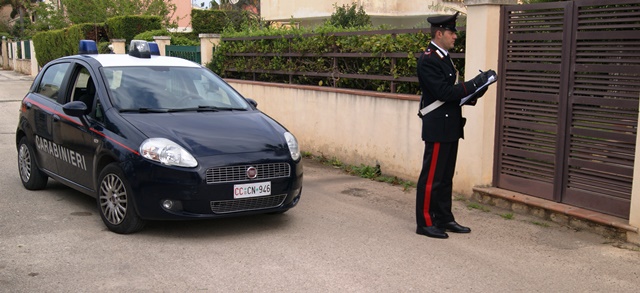   Marina di Ragusa – Carabinieri chiudono casa di prostituzione, due giovani ragazze rumene esercitavano l’attività