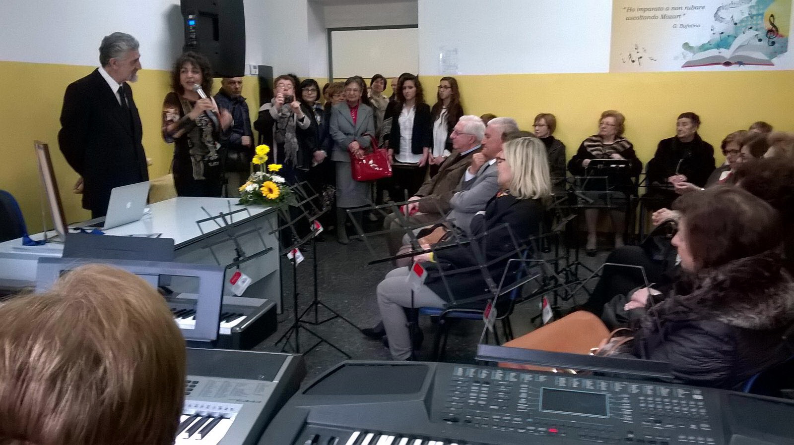  Un laboratorio musicale per la maestra Orazia. Il marito: “Credo nei segni”