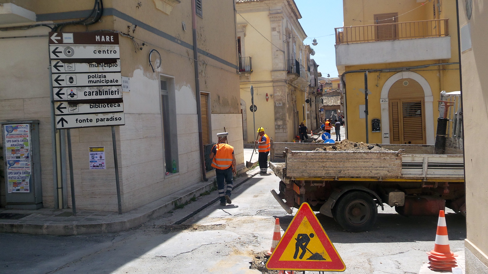 Installazione della fibra ottica, cantieri ovunque: l’ultimo in via Carmine