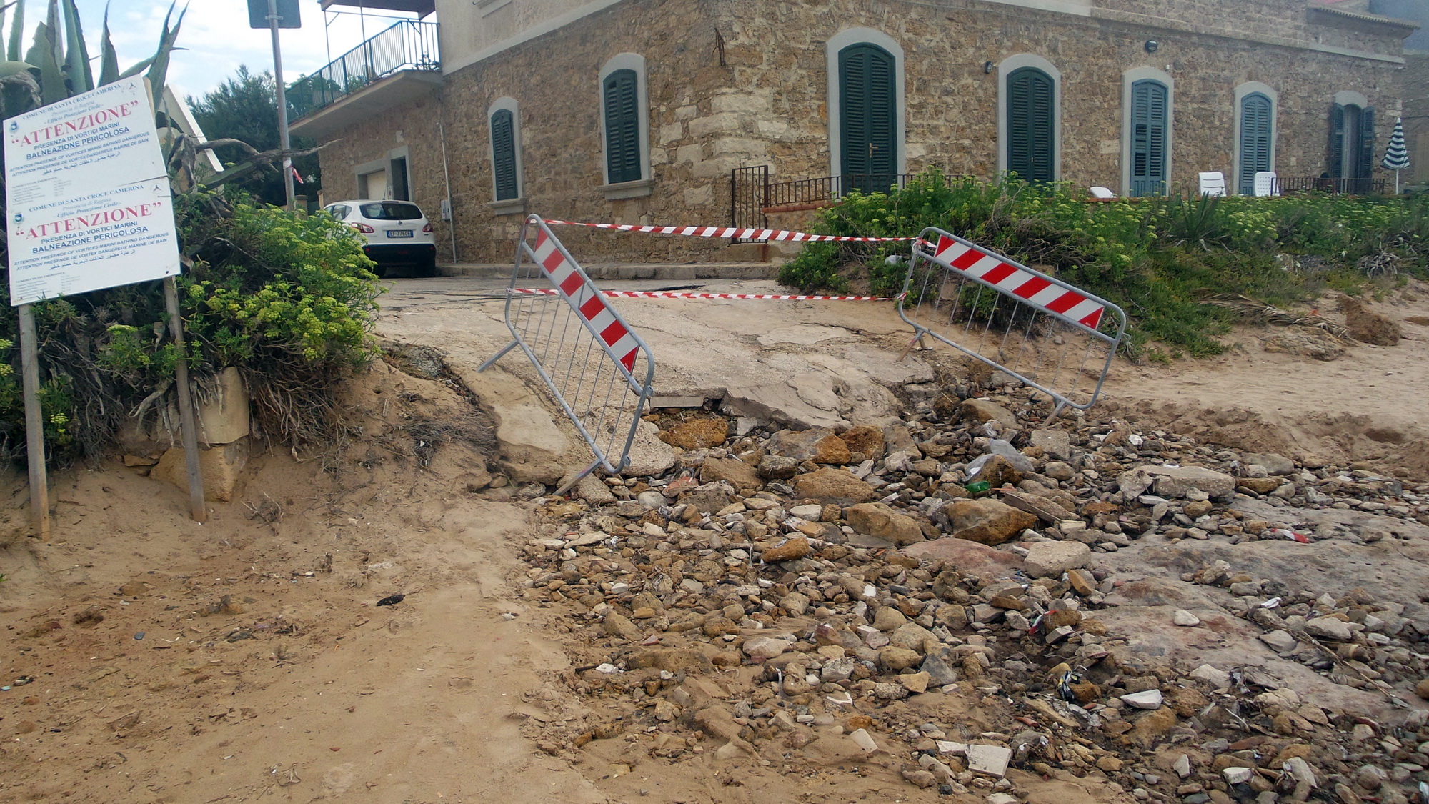  Punta Secca, scivola distrutta dalla pioggia: “Utilizzare il fondo di riserva”