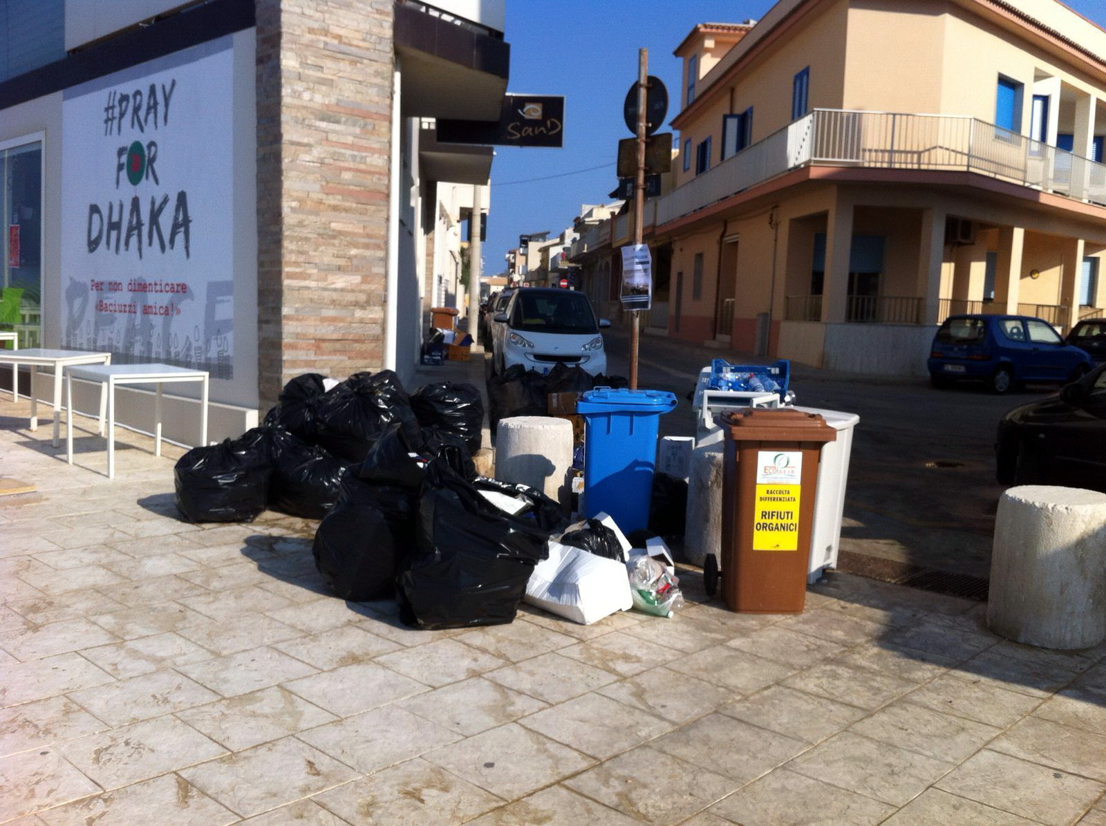  La Punta Secca che non vorremmo vedere: lungomare invaso dai rifiuti FOTO