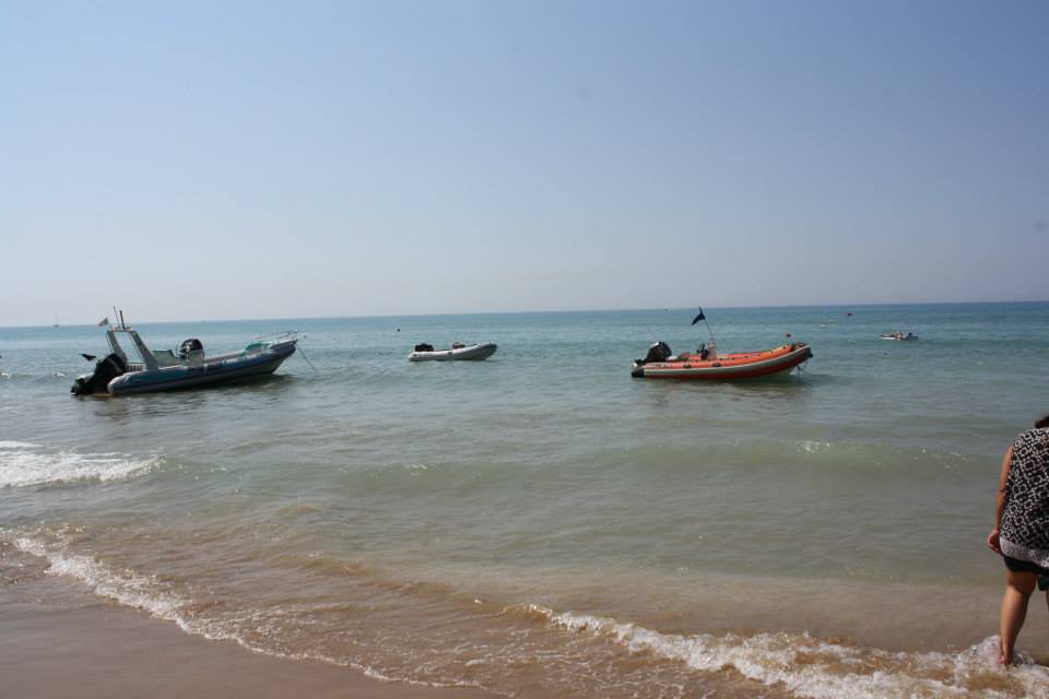  Caucana, ragazzo salvato in mare: in difficoltà mentre faceva il bagno