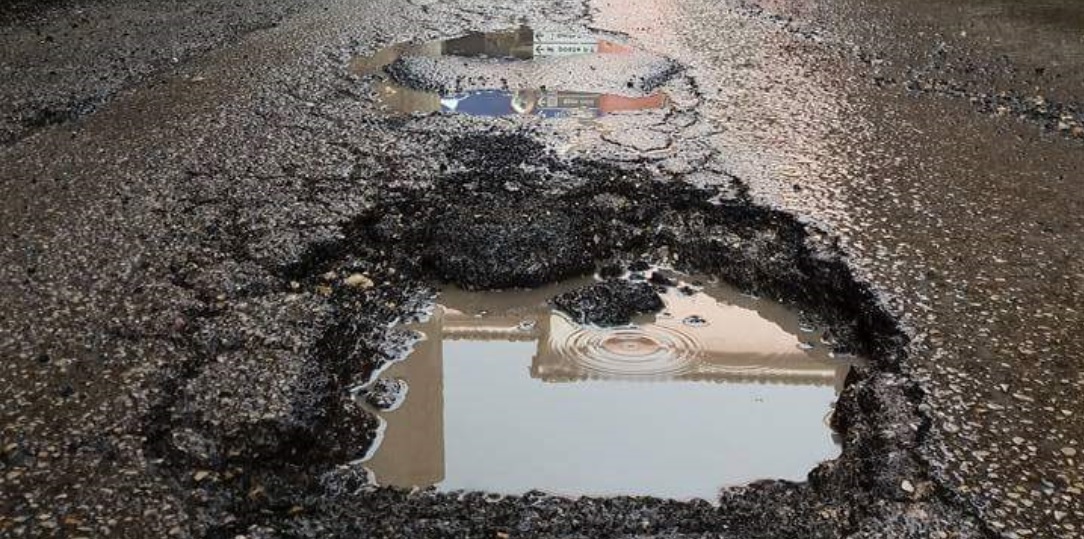  Buche enormi e strade allagate: ma il sole cancellerà i problemi anche stavolta