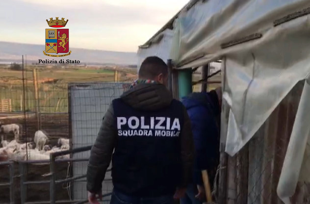  Ragusa, detenzione illegale di armi: arrestati tre membri famiglia Piscopo
