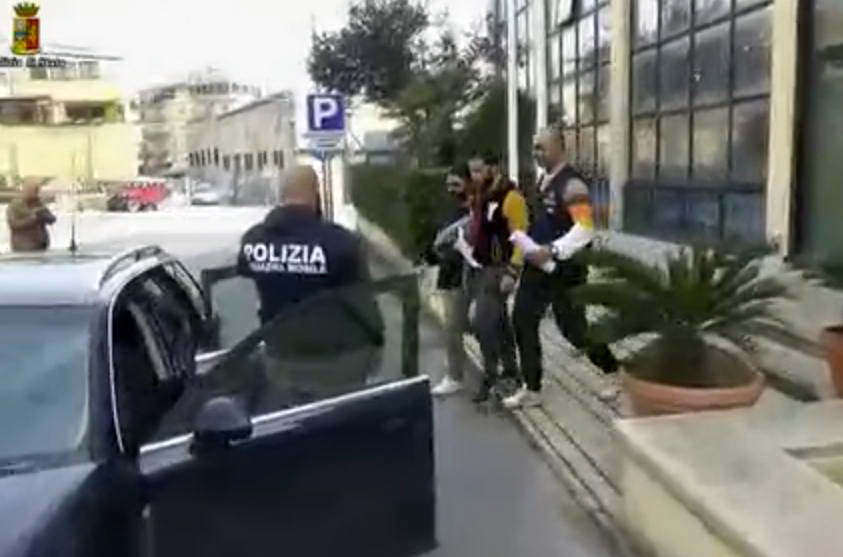  Vittoria – Catturato il rapinatore del bar della stazione, aveva sparato due colpi di pistola