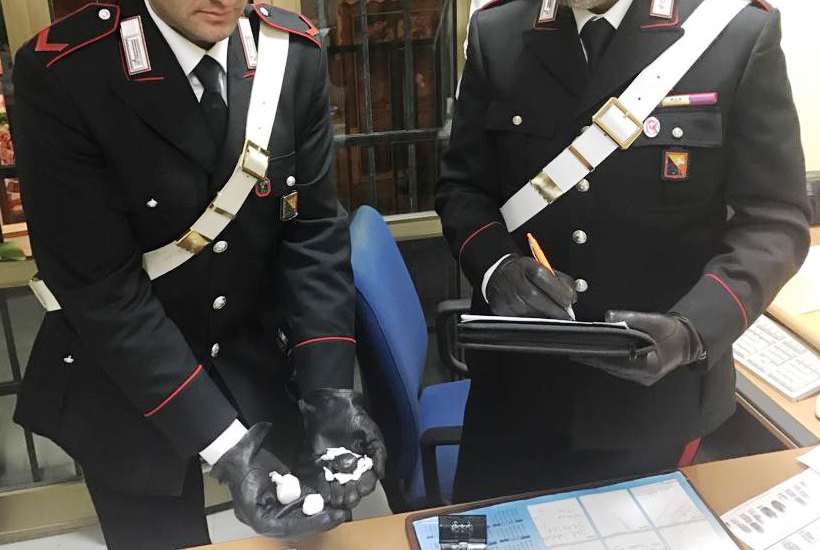  Scoglitti – Albanese sorpreso con la cocaina: arrestato dai carabinieri