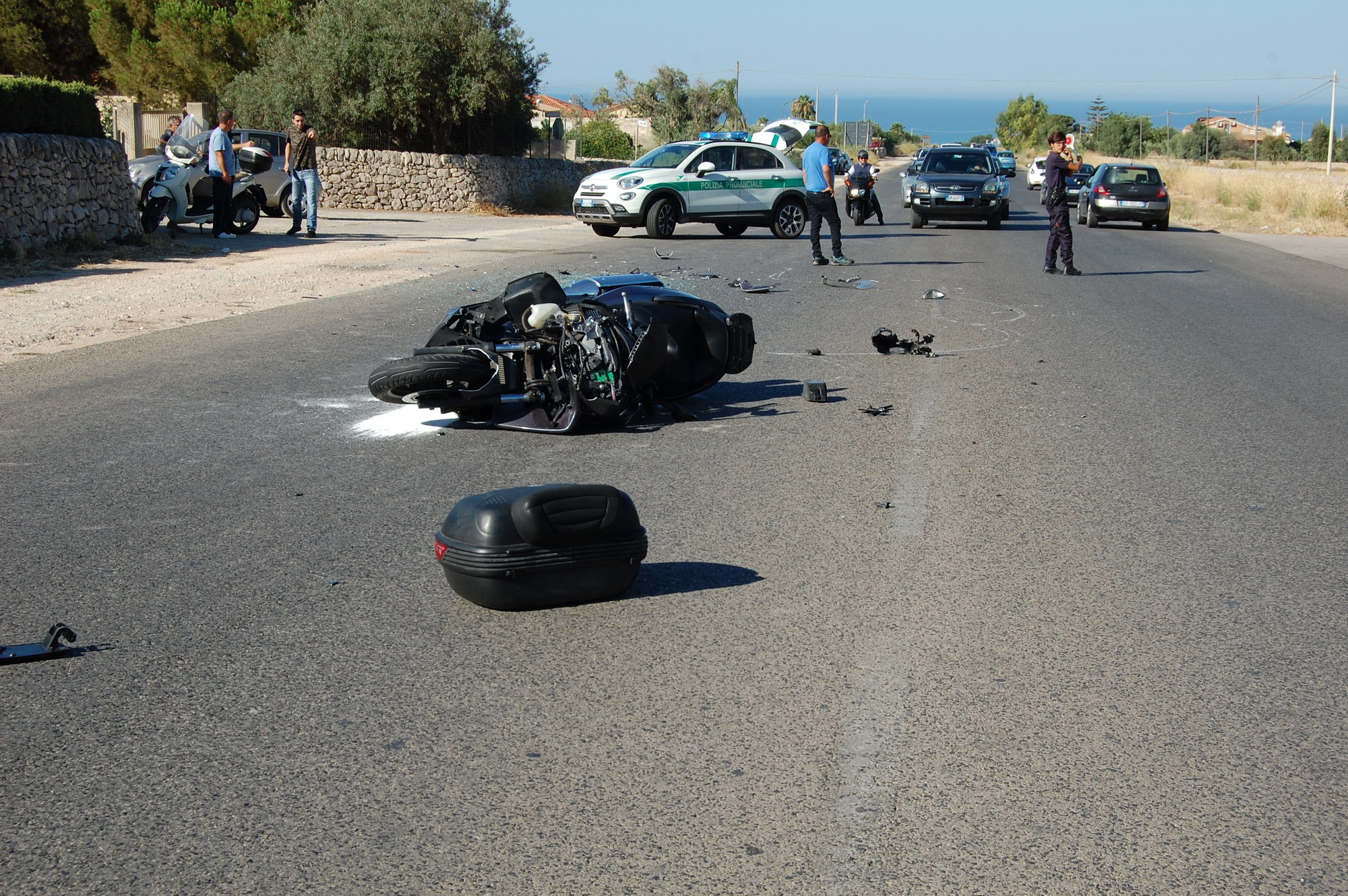  Marina di Ragusa – Incidente stradale sulla Ragusa-Mare: ferito un uomo di 49 anni