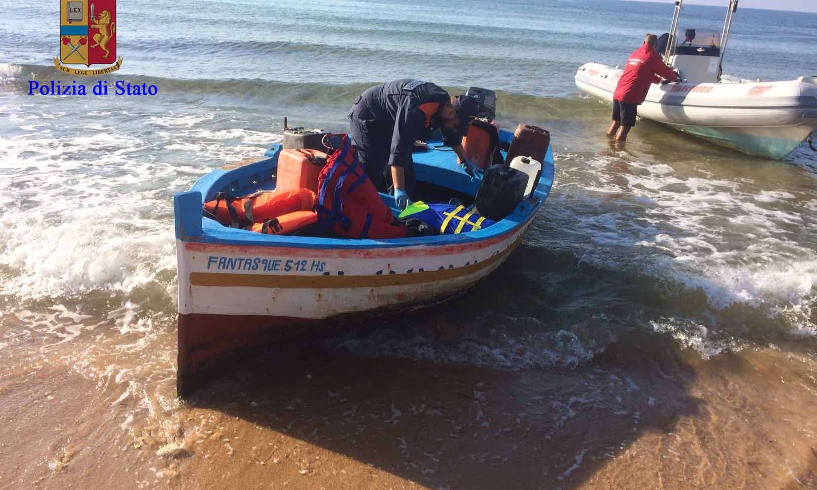  Sbarco a Punta di Mola: occupanti fuggono, ma in otto vengono rintracciati