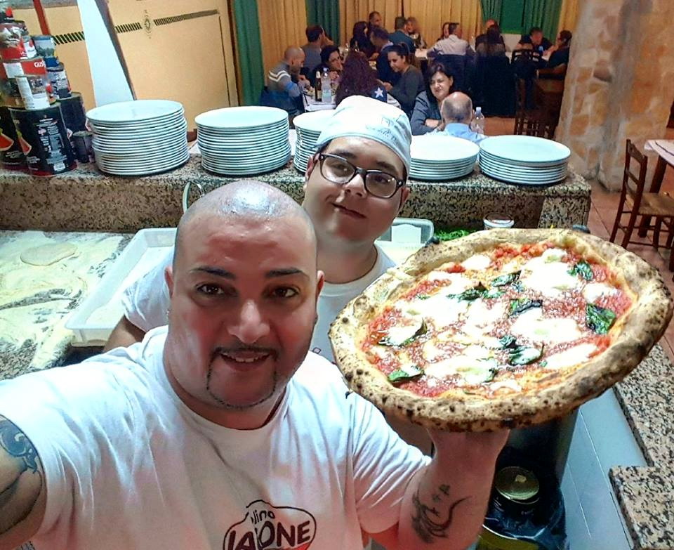  Pizzeria Galaxy, per il primo anniversario grande festa con Enzo Piedimonte