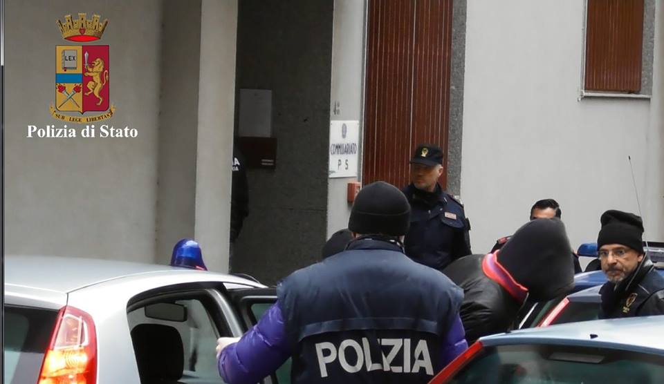  “O mi dai i soldi o ti brucio”: giovane arrestato per estorsione a Modica