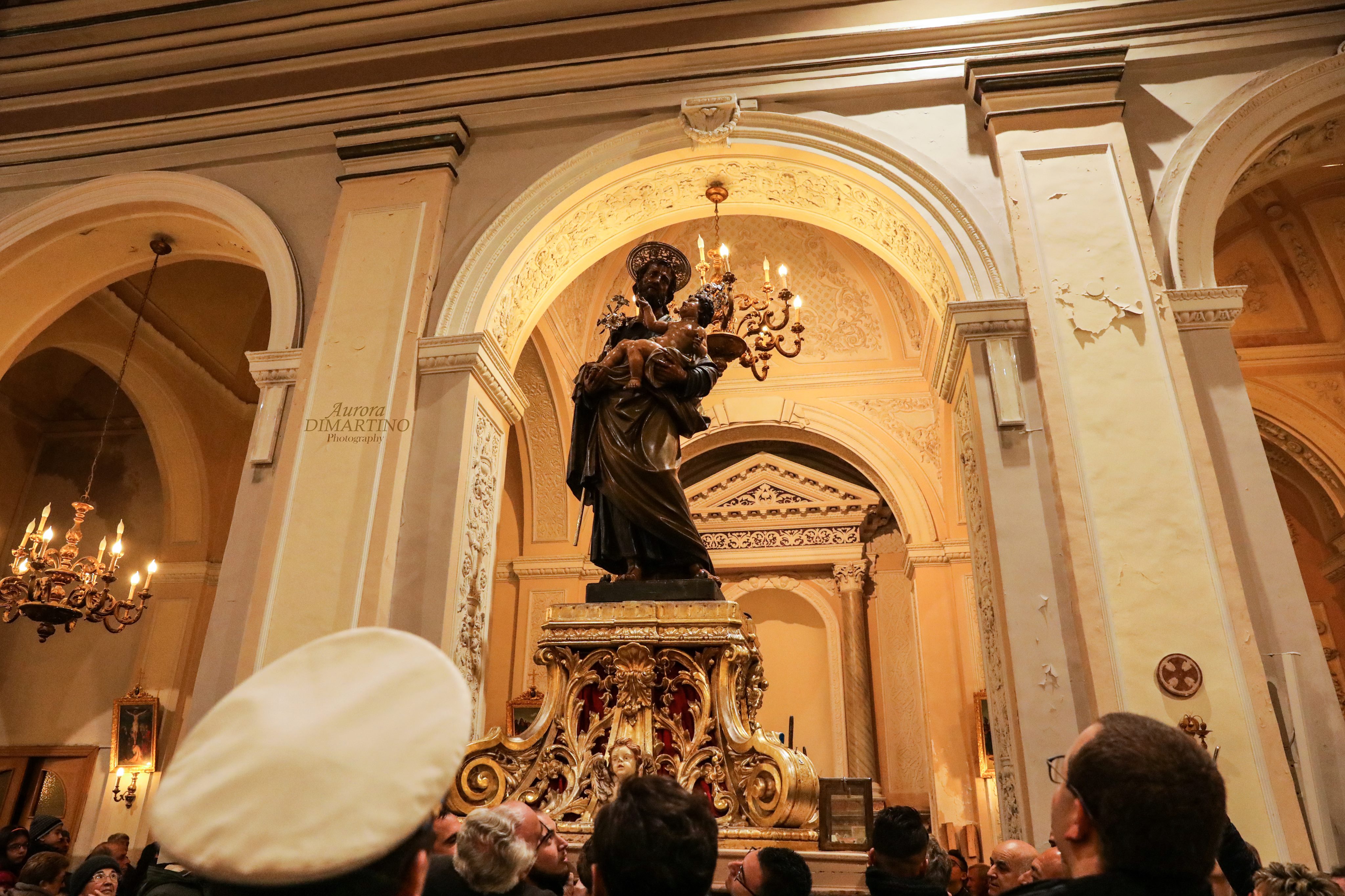  San Giuseppe, la festa è finita: la statua riposta nella nicchia FOTOGALLERY