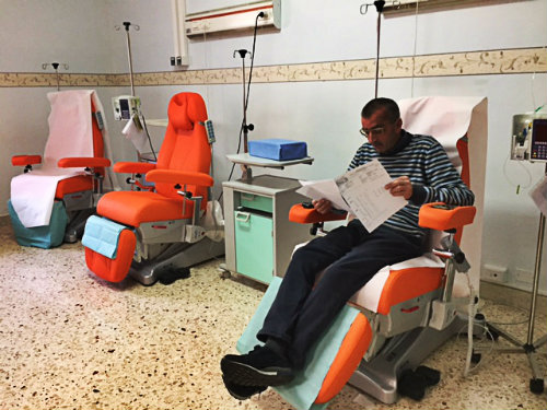  Ragusa – AIL dona tre poltrone per infusione chemioterapica a reparto di Ematologia del “M.P. Arezzo”