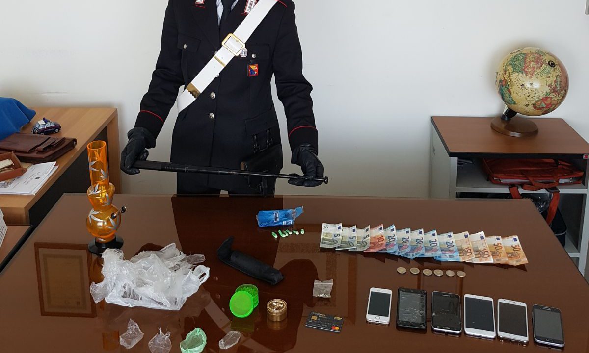  Pozzallo – Cedono dosi di cocaina: arrestati giovani di 20 e 21 anni