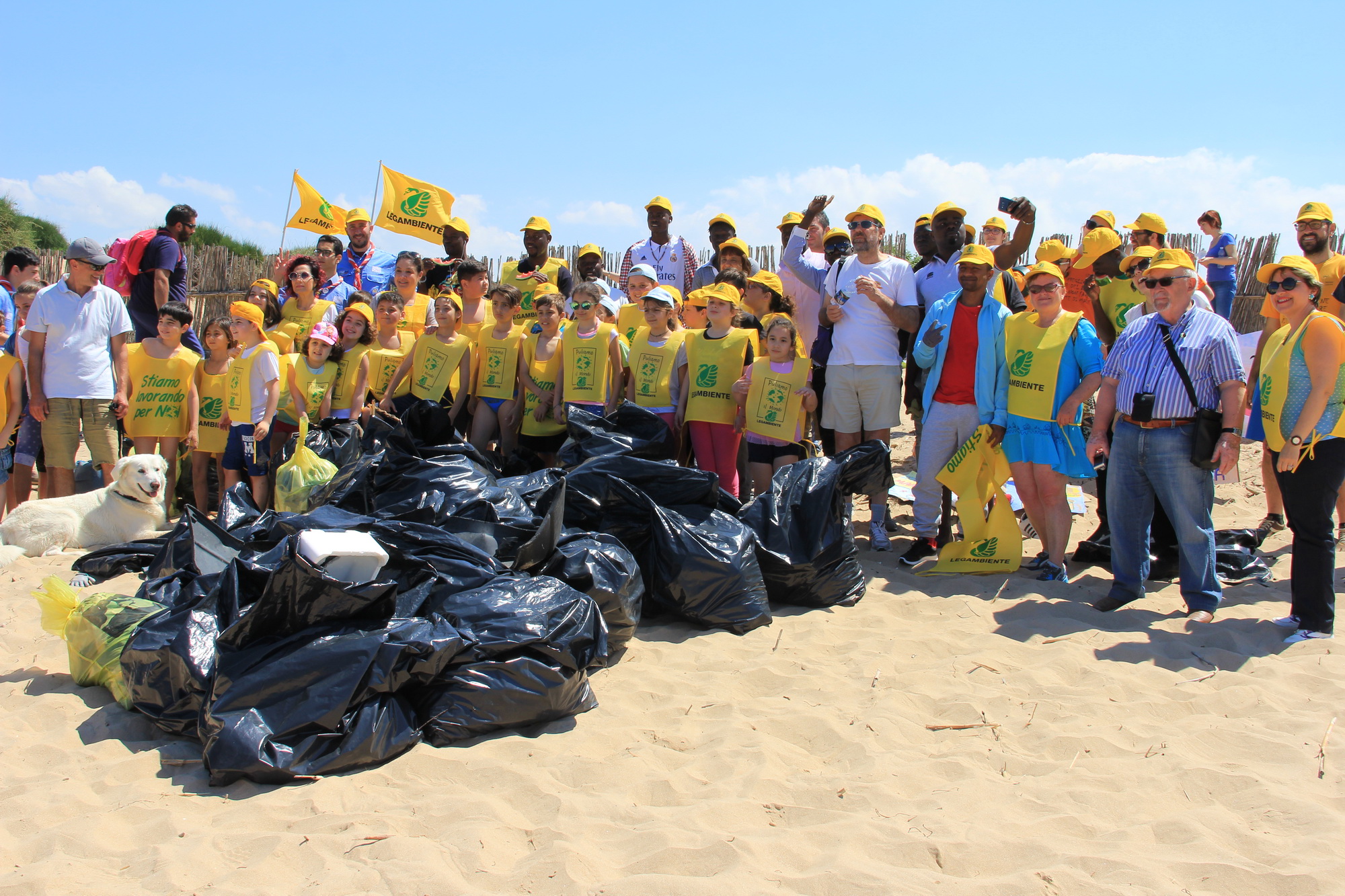 Ripuliamo la spiaggia di Randello: domenica l’evento di Legambiente