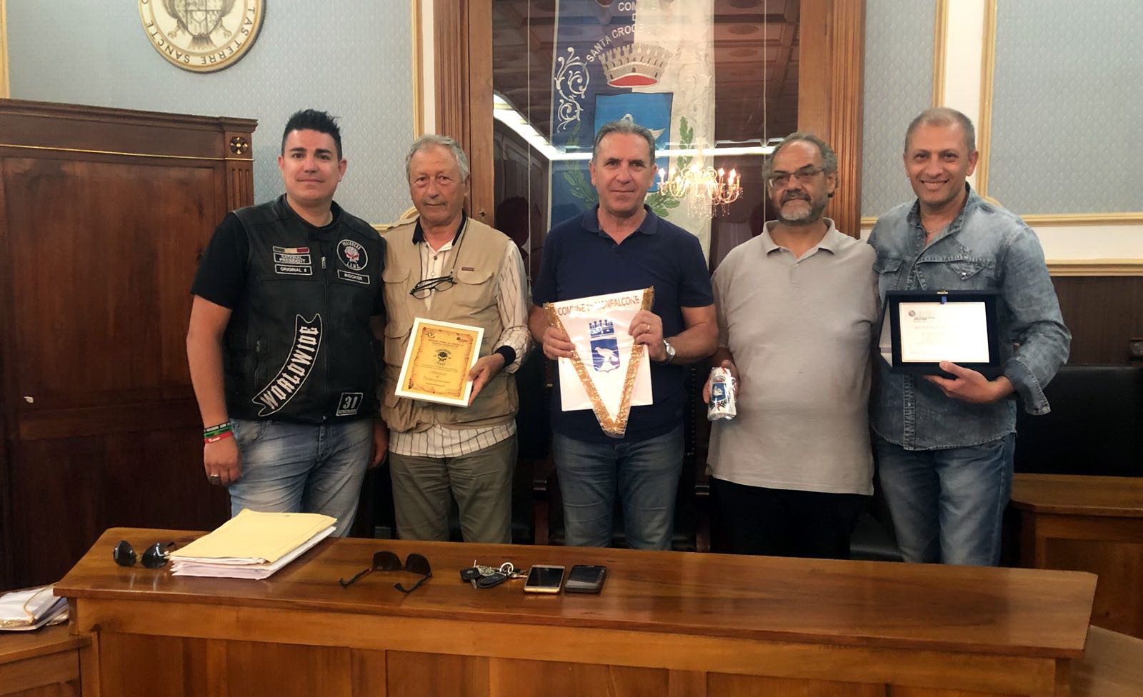  I “Bikers fino al midollo” accolti al comune di Santa Croce per l’ultima tappa