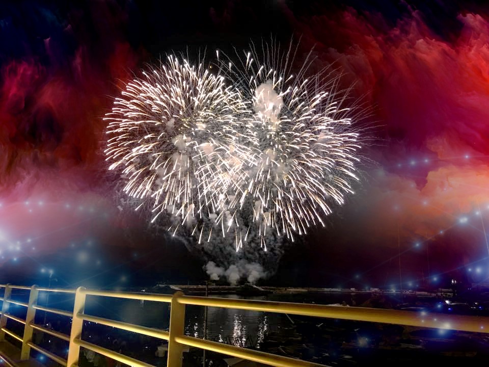  Fuochi d’artificio e cous cous al gambero di Mazara: il nuovo addio all’estate