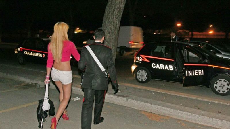  Da S.Croce a Girona per prostituirsi: arrestato l’adescatore di Facebook