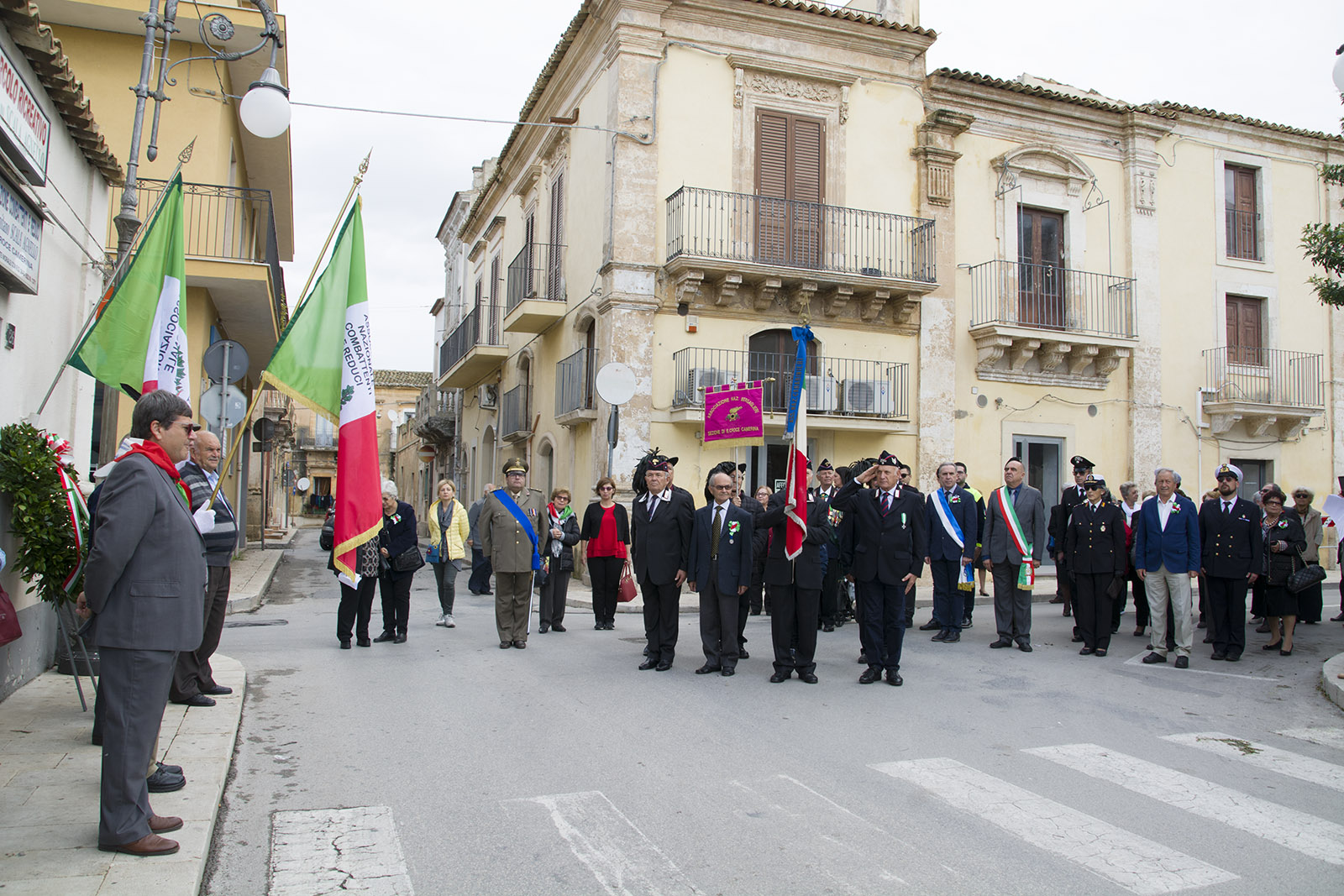  L’onore ai caduti e il messaggio di unità nazionale: il racconto del 4 novembre