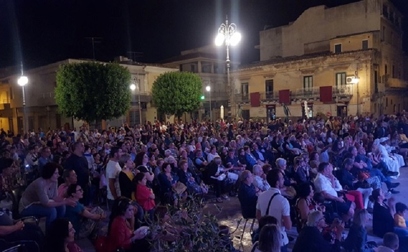  “Serata in amicizia” alla seconda edizione: sabato in piazza V.Emanuele