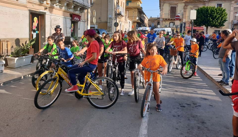  La domenica di Pedalavis: un modo sano per unire sport e altruismo