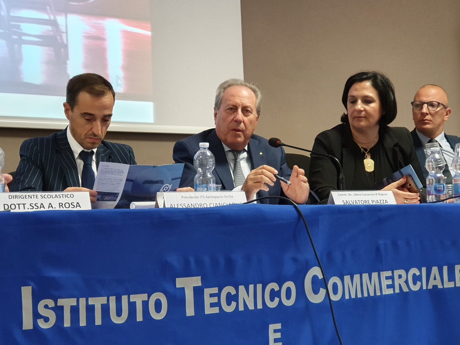  Ragusa – Open day per l’Istituto Tecnico Superiore che promuove i manutentori di aerei