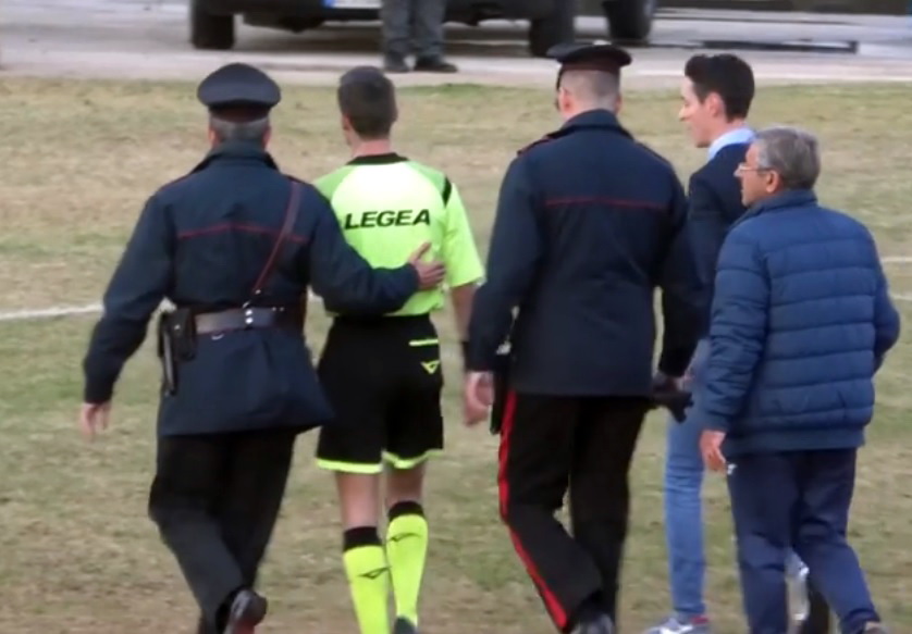  Calcio, Eccellenza: l’arbitro esce scortato. Il S.Croce perde e s’infuria