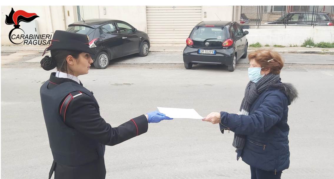  Tavola ai piedi e saluti all’emergenza: denunciati 4 surfisti di Vittoria