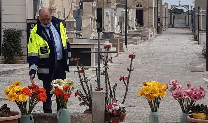  “Riaprite il cimitero”. La richiesta dei santacrocesi, ma decide la Regione