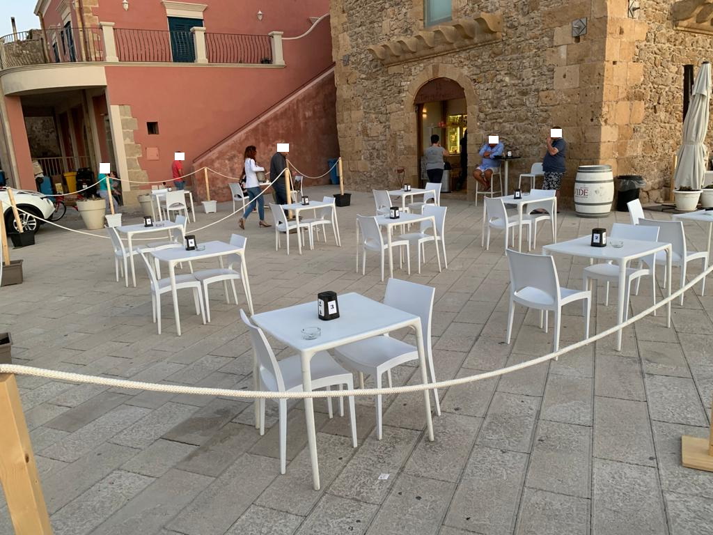  Piazza Torre, una vista per pochi: scoppia la bagarre sul “recinto”