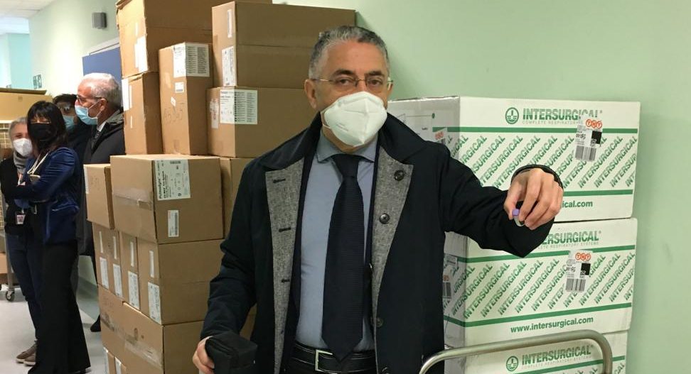  I vaccini a Ragusa: prima consegna all’ospedale Giovanni Paolo II